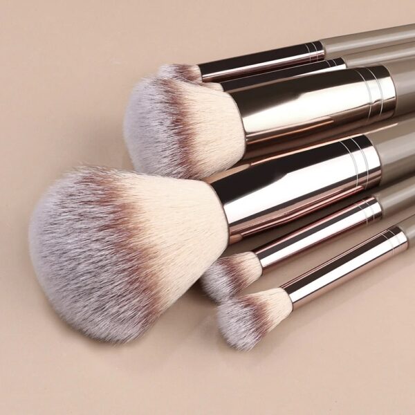 3-20Pcs Makeup Brushes Set Foundation Eyeshadow Blush Highlighter Soft Fluffy Concealer Kabuki Blending Brush Female Beauty Tool - Image 4