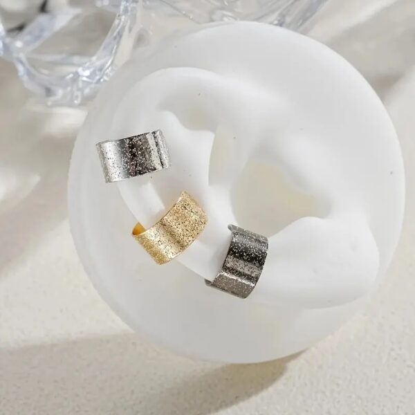 Set Of Hollow Leaf Design Clip On Earrings, Zinc Alloy Jewelry Simple Punk Style Personality Female Ear Decor - Image 3