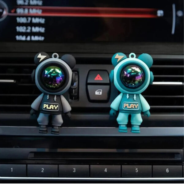 Car Air Outlet Perfume Clip Cartoon Astronaut Air Freshener Conditioning Air Outlet Aromatherapy Car Interior Decoration - Image 2